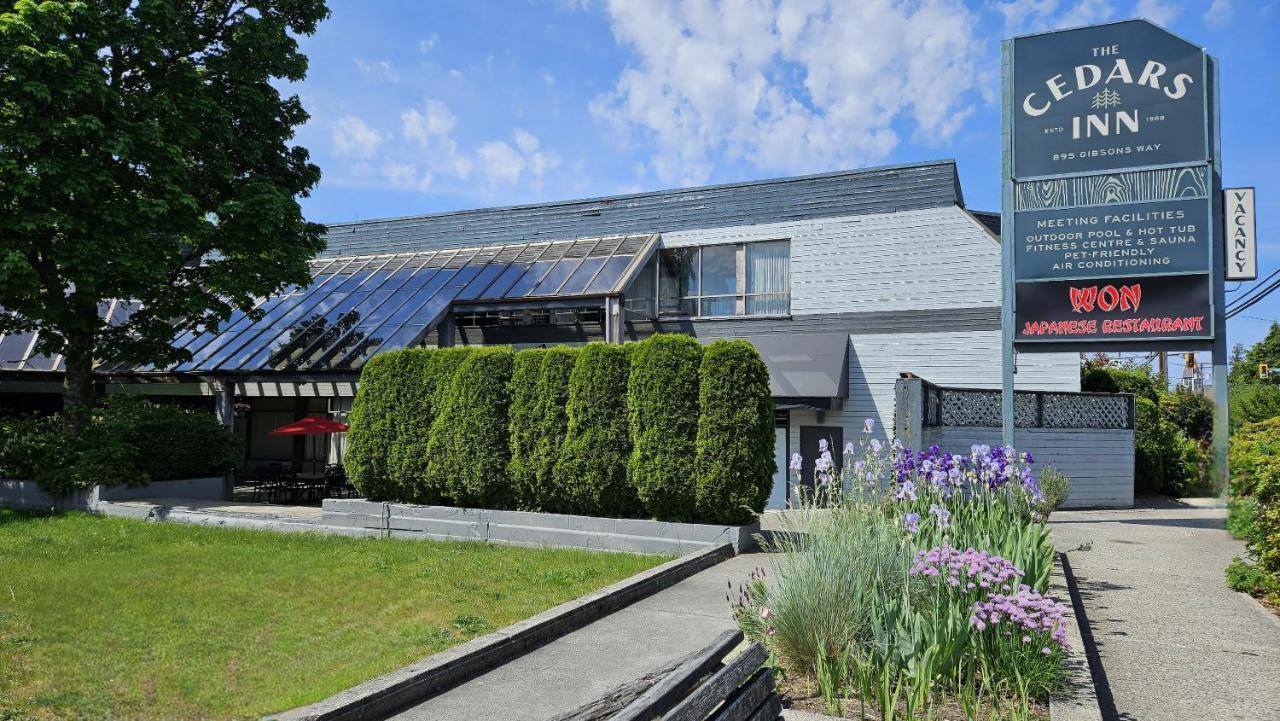 The Cedars Inn Hotel & Convention Centre Gibsons Exterior foto